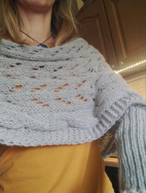 Herbst und Winter modischer warmer hohler Langarmpullover für Damen