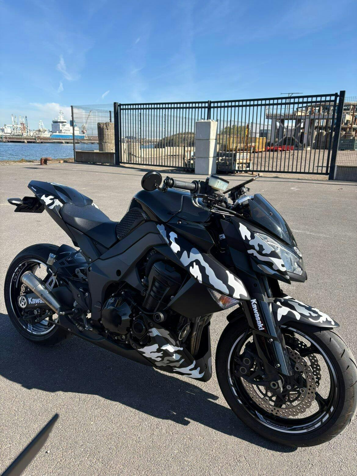 zページ‼️マッドブラック　カスタムオーダー Amotopart Kawasaki 93-07 ZZR400 & 98-03 ZZR600 ブラック フェア