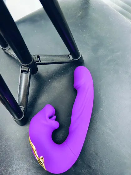 Flatternder Klitoris Vibrator mit Kussmund & Vibration Amovibe DE Flatternder Klitoris Vibrator mit Kussmund & Vibration Amovibe DE