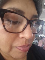 SUERO ACLARANTE Y REGENERADOR CON PÉTALOS DE ROSA