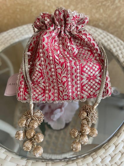 Buy AMYRA Naaz Potli Gold online The AMYRA Store – AMYRA