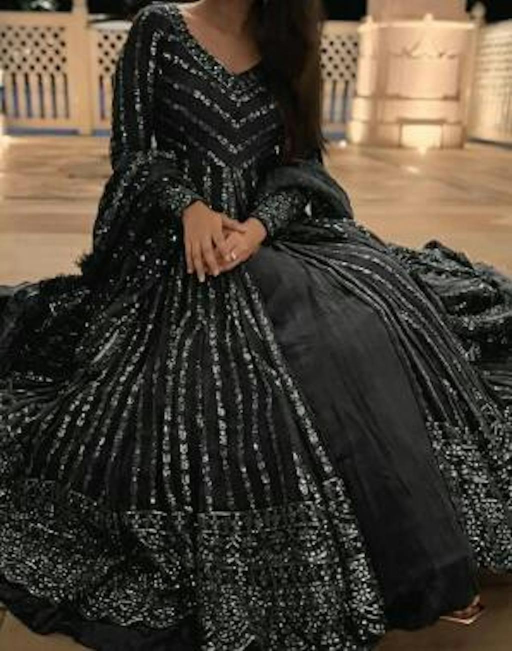 Yankita Kapoor Black Colour Gown For Wedding Event