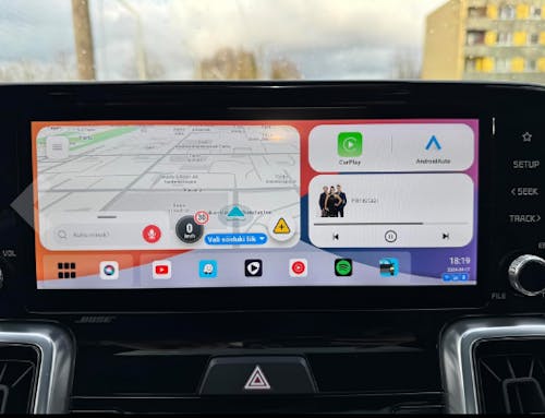 Android 13 8G+128G CarPlay AI Box 8-Core 6125 CPU Wireless CarPlay Android Auto Netflix YouTube Car AI Boxs Strong WiFi Bluetooth Voice Assistant