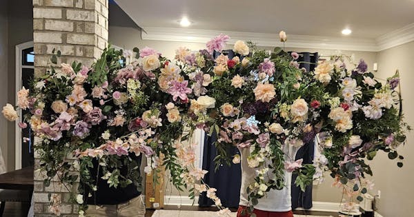 A8943 Purple Floral Row Greenery Vine Table Runner Aisle Flower Event Banquet Props