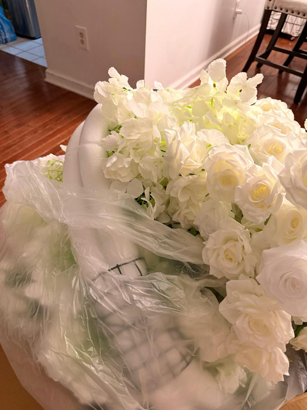 S-A8147 White Rose Hydrangea Floral Arrangement Sofa Table Runner Floor Flower