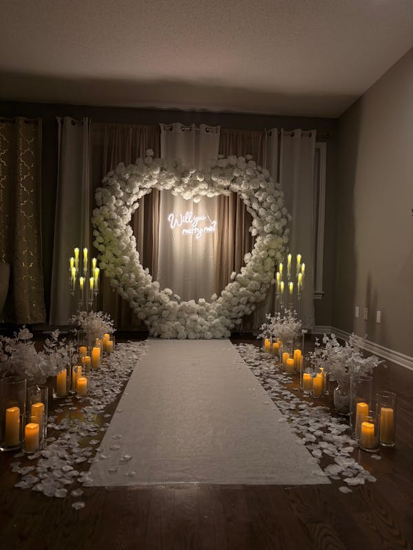 A8203 Cloth Base White Rose Floral Arrangement Wedding Backdrop Heart-Shaped Arch