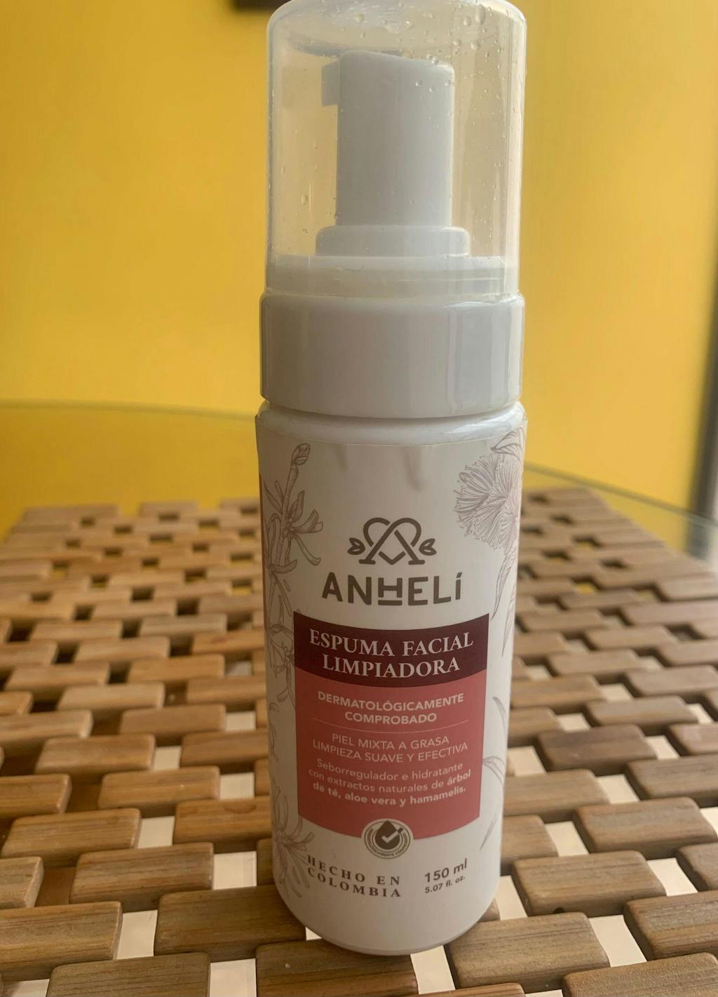Espuma Facial Limpiadora ANHELI