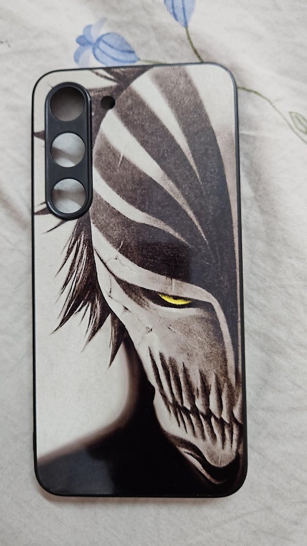 Ichigo Hollow Mask Graphic Silicone Armored Phone Case
