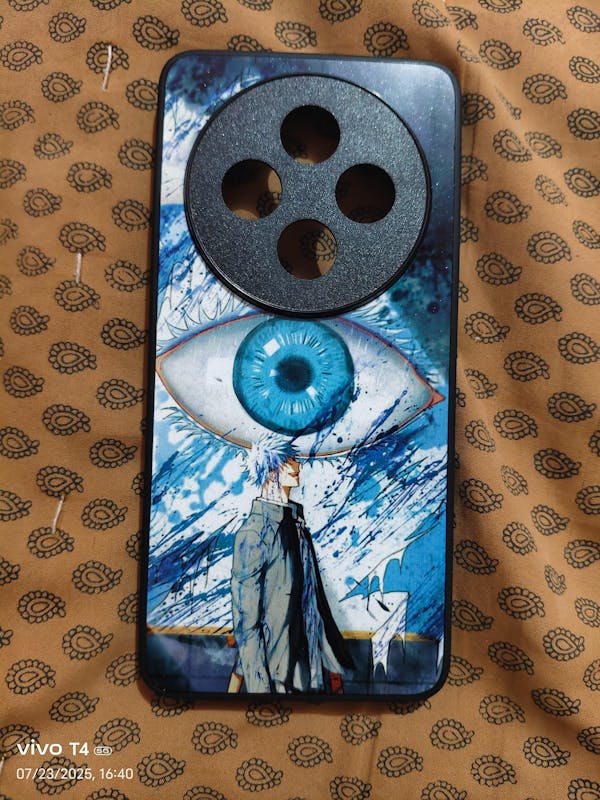 Satoru Gojo Blue Eye Silicone Armored Phone Case