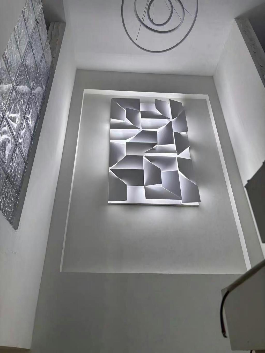 Antizer Shadows Grand Wall Sconce Lamp