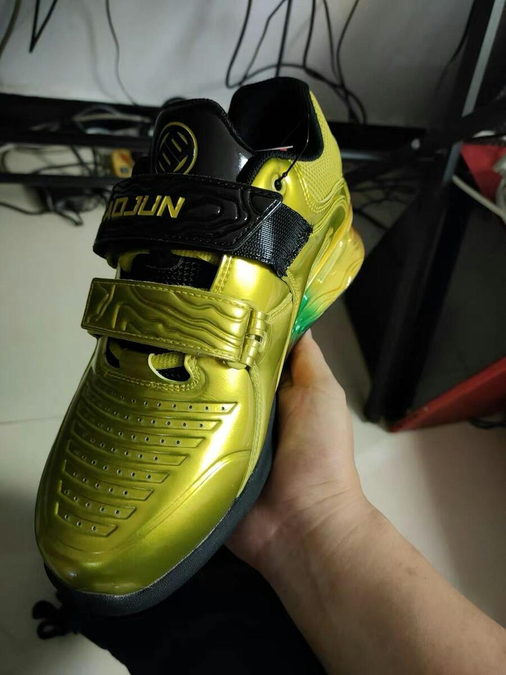 Lu Xiaojun Lifter 1.0 Professional Weightlifting Shoes / Squat Shoes