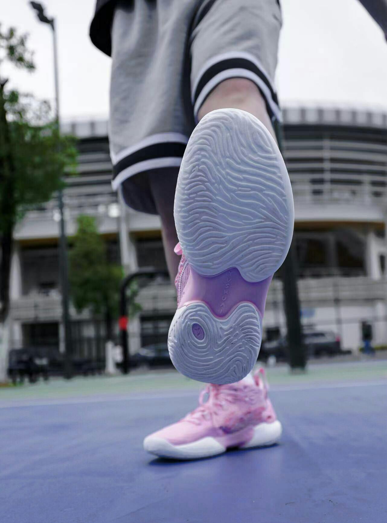 【新品同様】 リーニン Li-Ning Yushuai 18 バレンタイン LiNing Yushuai 18 “Valentine's Day” Premium Boom Basketball