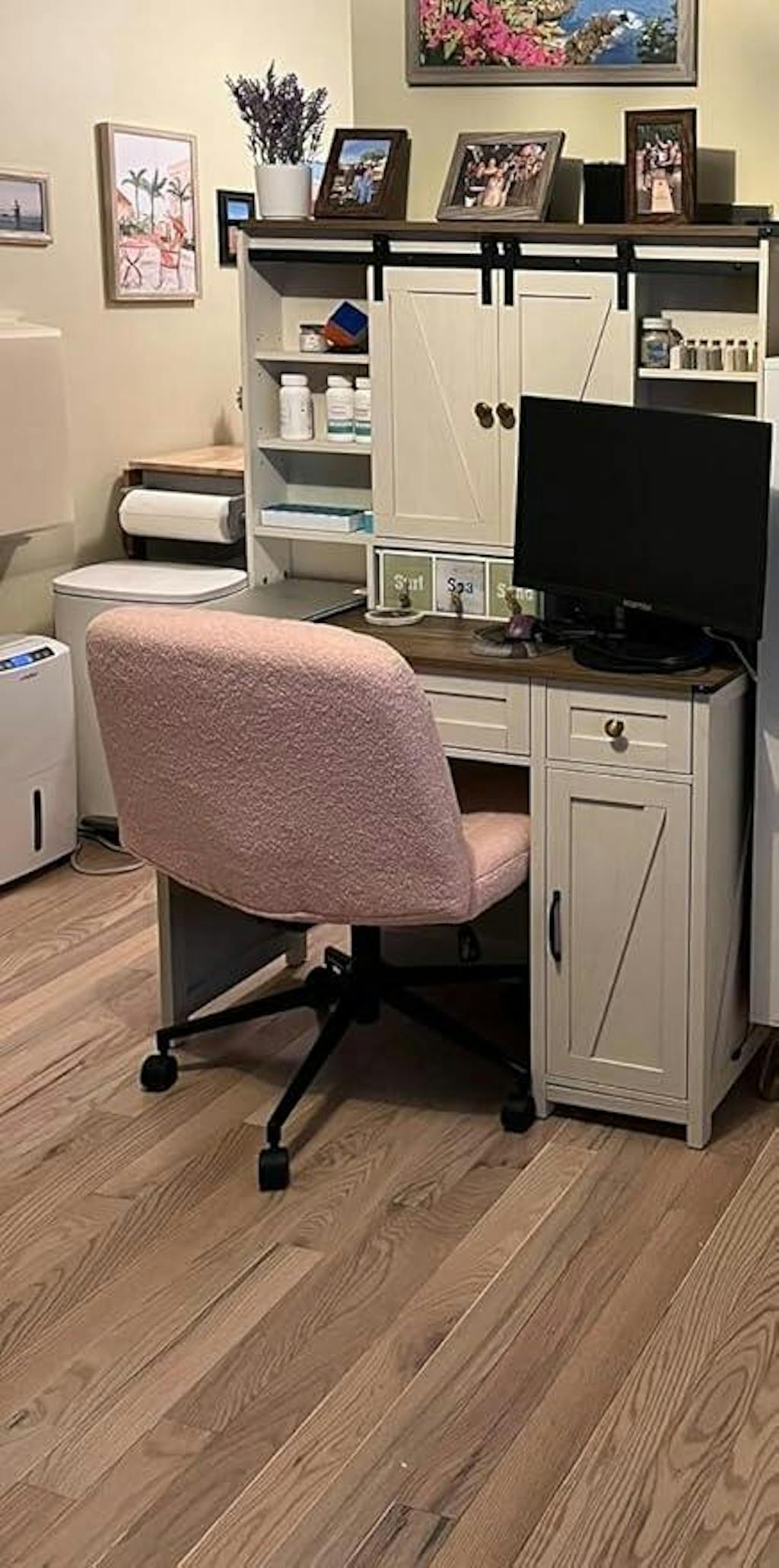 Farmhouse Makeup Vanity White