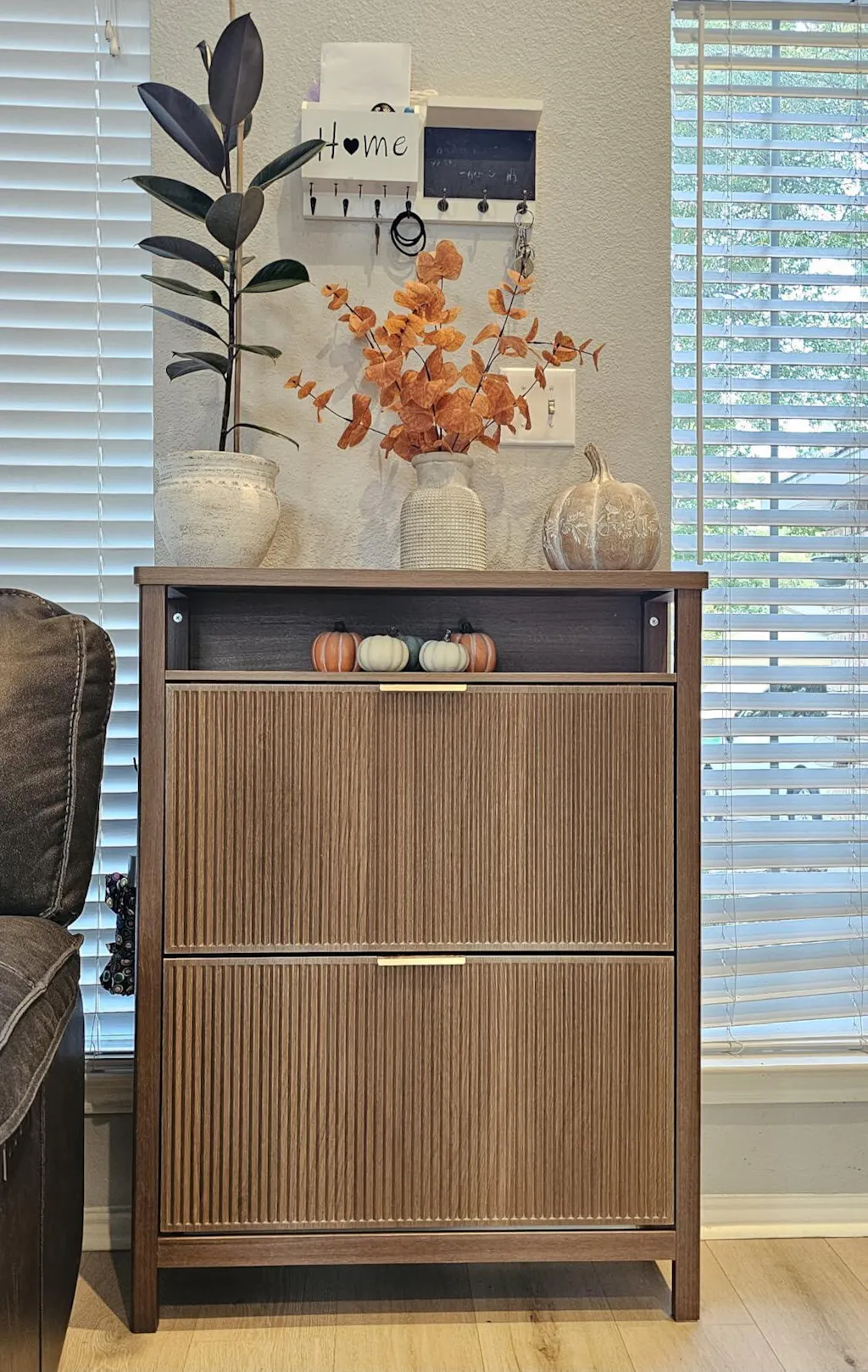 AOGLLATI Shoe Cabinet Storage Narrow Fluted Shoe Rack Cabinet with 2 Flip Drawers Organizer with Open Storage Space