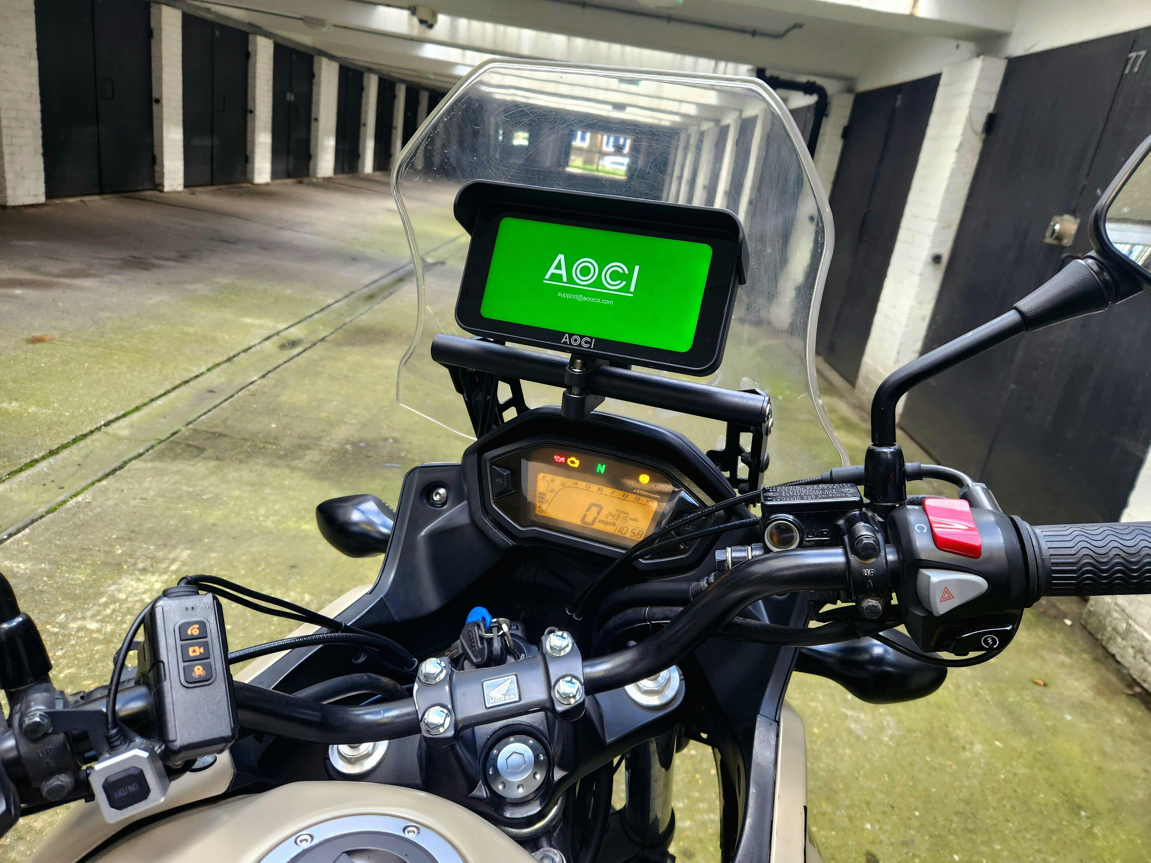 C6 Pro Motorcycle Dash Cam – Wireless CarPlay & TPMS | Aoocci