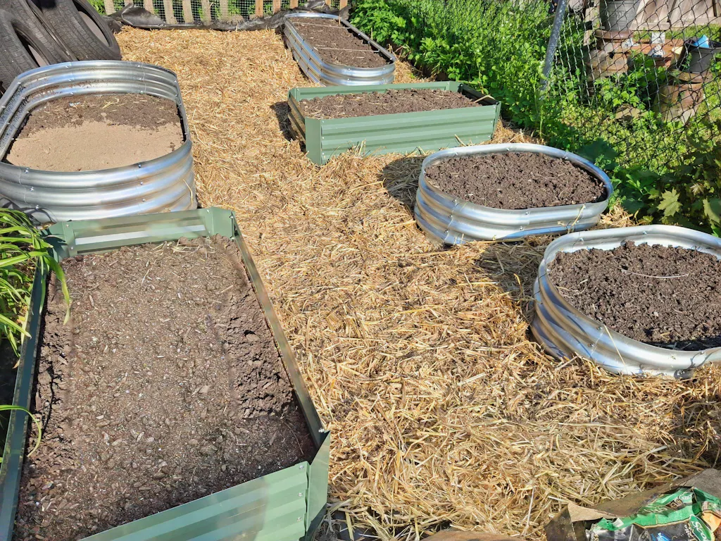 11" Tall Galvanized Raised Garden Bed Kit - 83"x24"