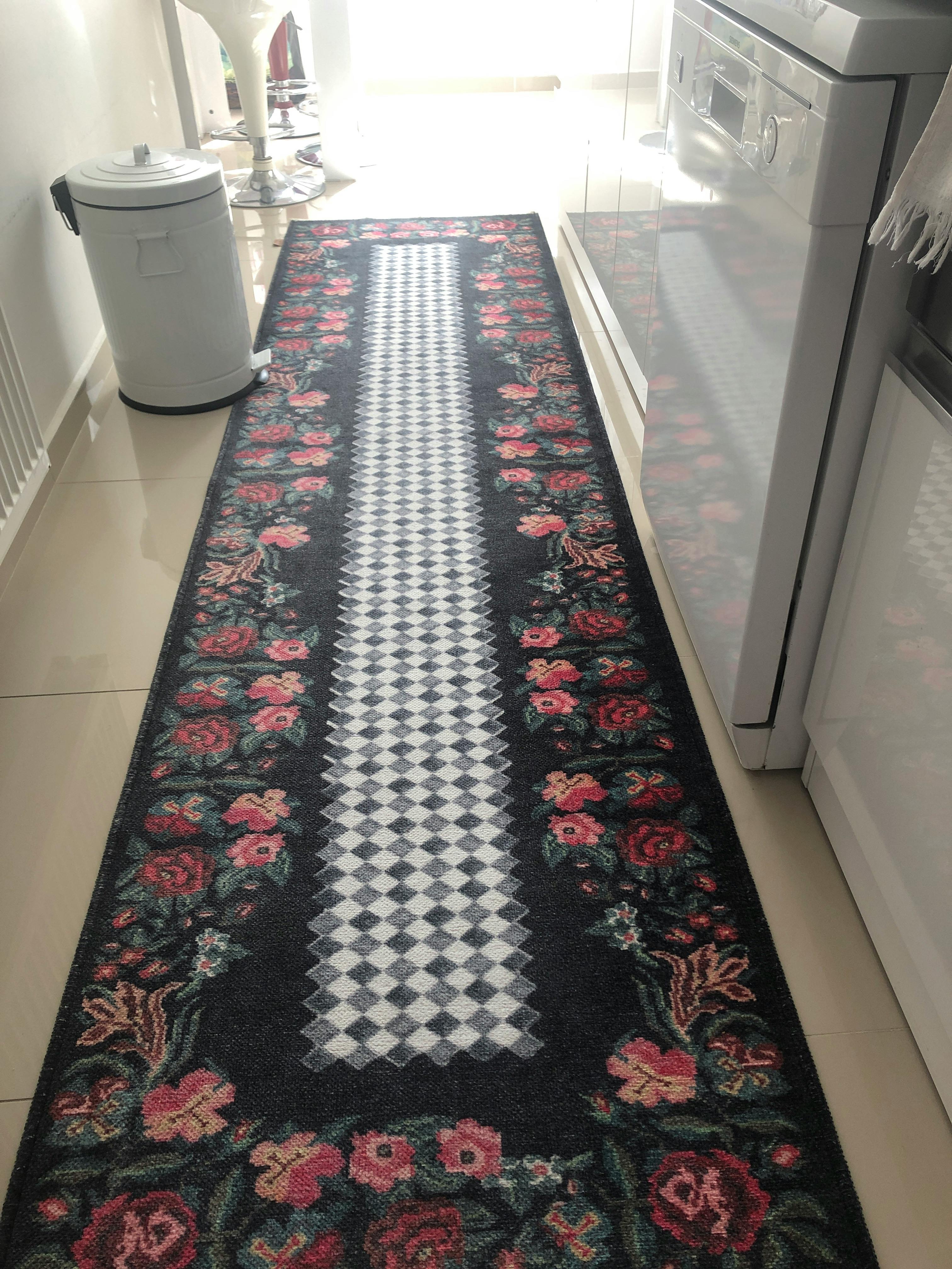 Apex Motto 3703 Siyah Beyaz Damalı Çiçekli Kilim - Apex Halı