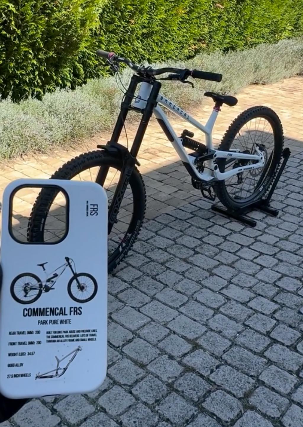 Commencal FRS Park Pure White 2025