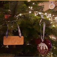 Figgy Pudding ornament – hand painted bauble