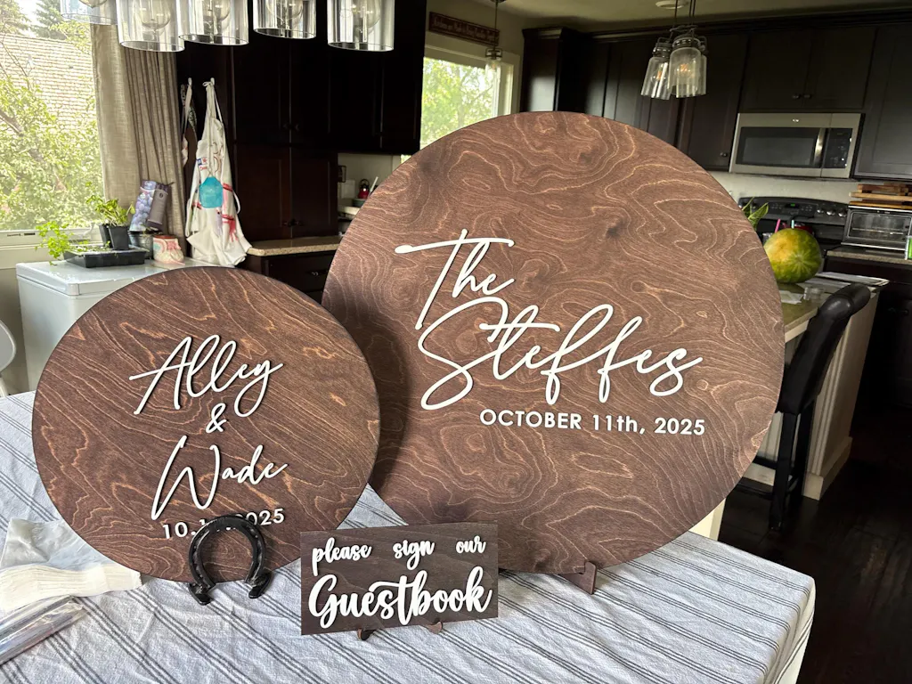 Personalized Wedding Guestbook Alternative - Round Wooden Wedding Sign