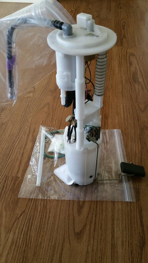 Walbro TI 525lph F90000285 Hellcat Fuel Pump & Install Kit E85