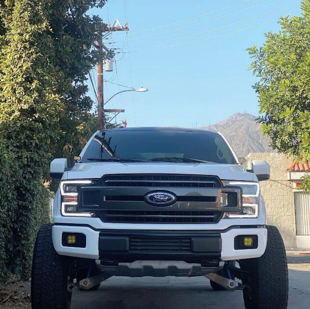 Ford E150 E250 E350 Honeycomb Style Grill 2003-2007 Front Bumper Center Replacement Black Grille + LED Light