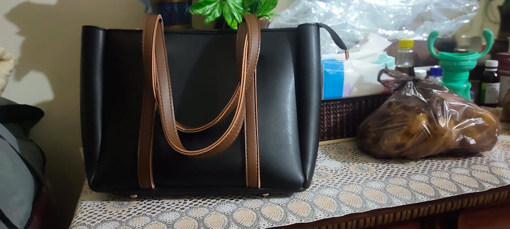 Stay Bag Black and Brown