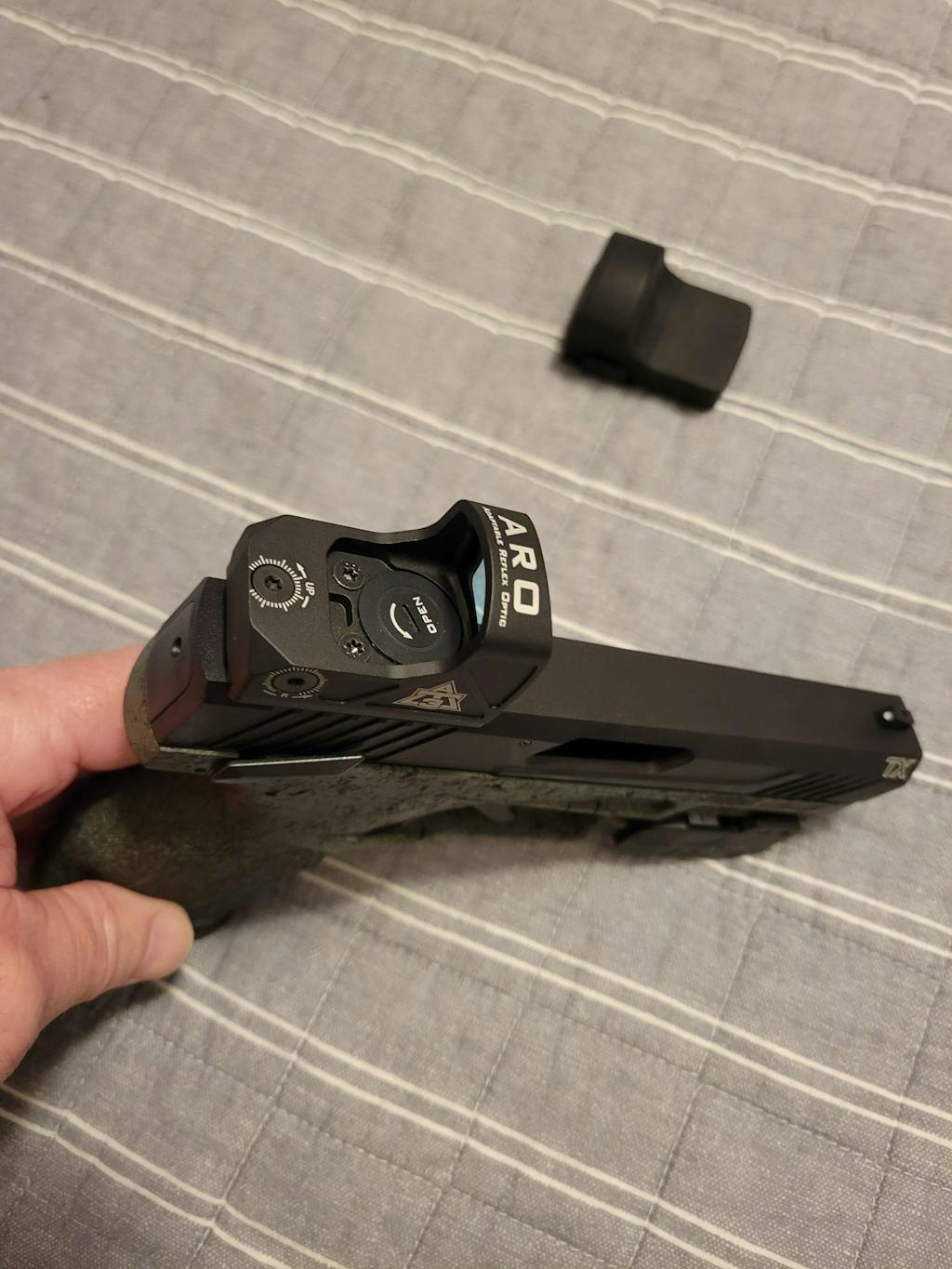 AT3 ARO Micro Red Dot Reflex Sight w/ Riser Mount | AT3 Tactical