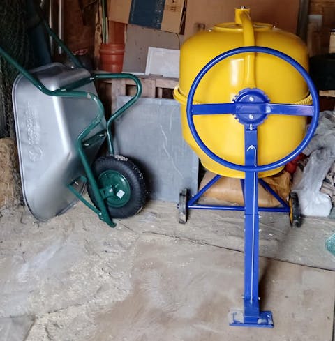 Pachet Betoniera Kamrad PCM650A, 180L, 1000W + Roaba GP 110L