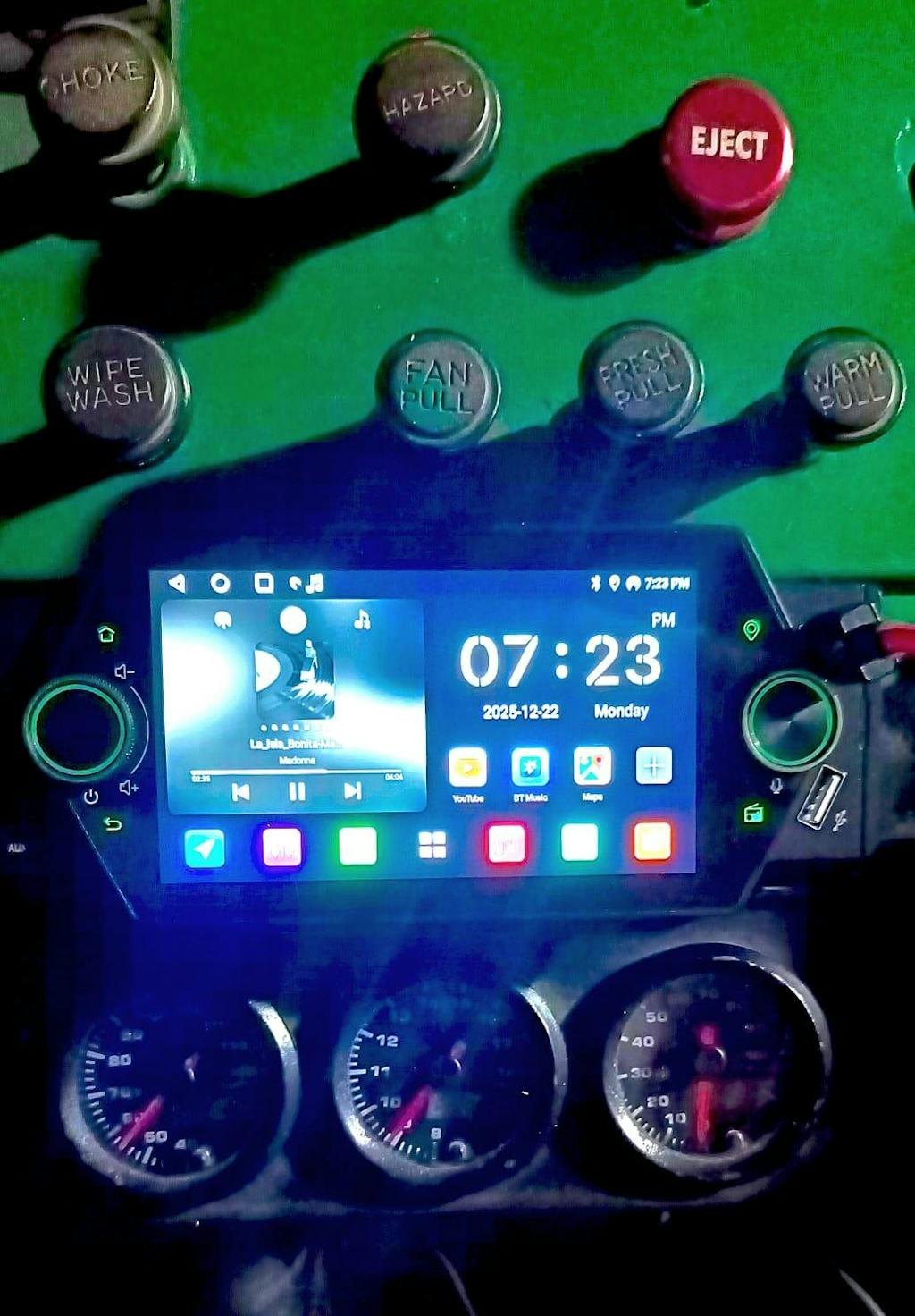 ATOTO A5LG1A5T 5" Single Din Android Car Stereo with Apple CarPlay & Android Auto, Bluetooth, WiFi, USB QC 2.0 Fast Charging, GPS Tracking, AUX-in, LRV, SWC