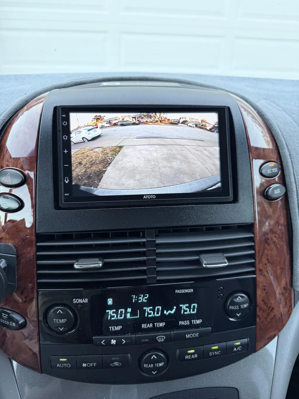 ATOTO S8G2B74MS 7" Double Din Car Stereo QLED Touchscreen, GPS Tracking, LRV, SCVC, 4G+32G