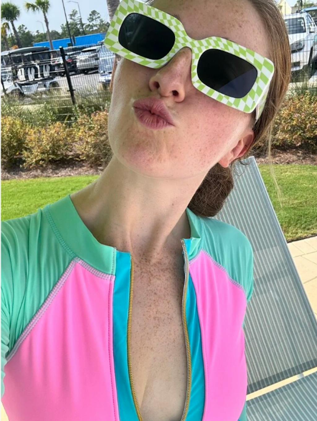 Colorblock Cut Out Zip Long Sleeve UPF50+ Rash Guard