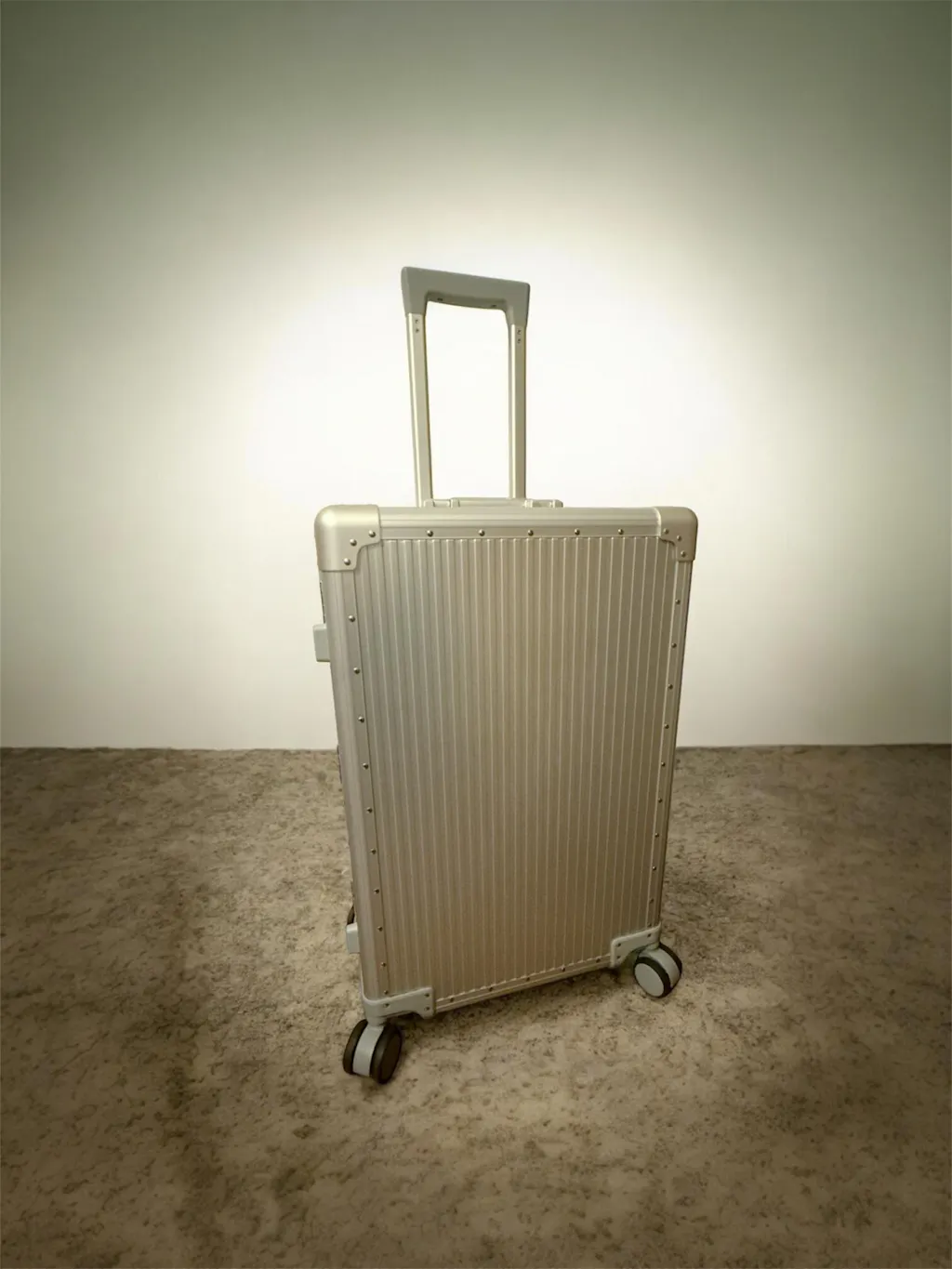 Stripe Aluminum Suitcase(Silver) Op.13 (sku: OPAL2446) | aucentic
