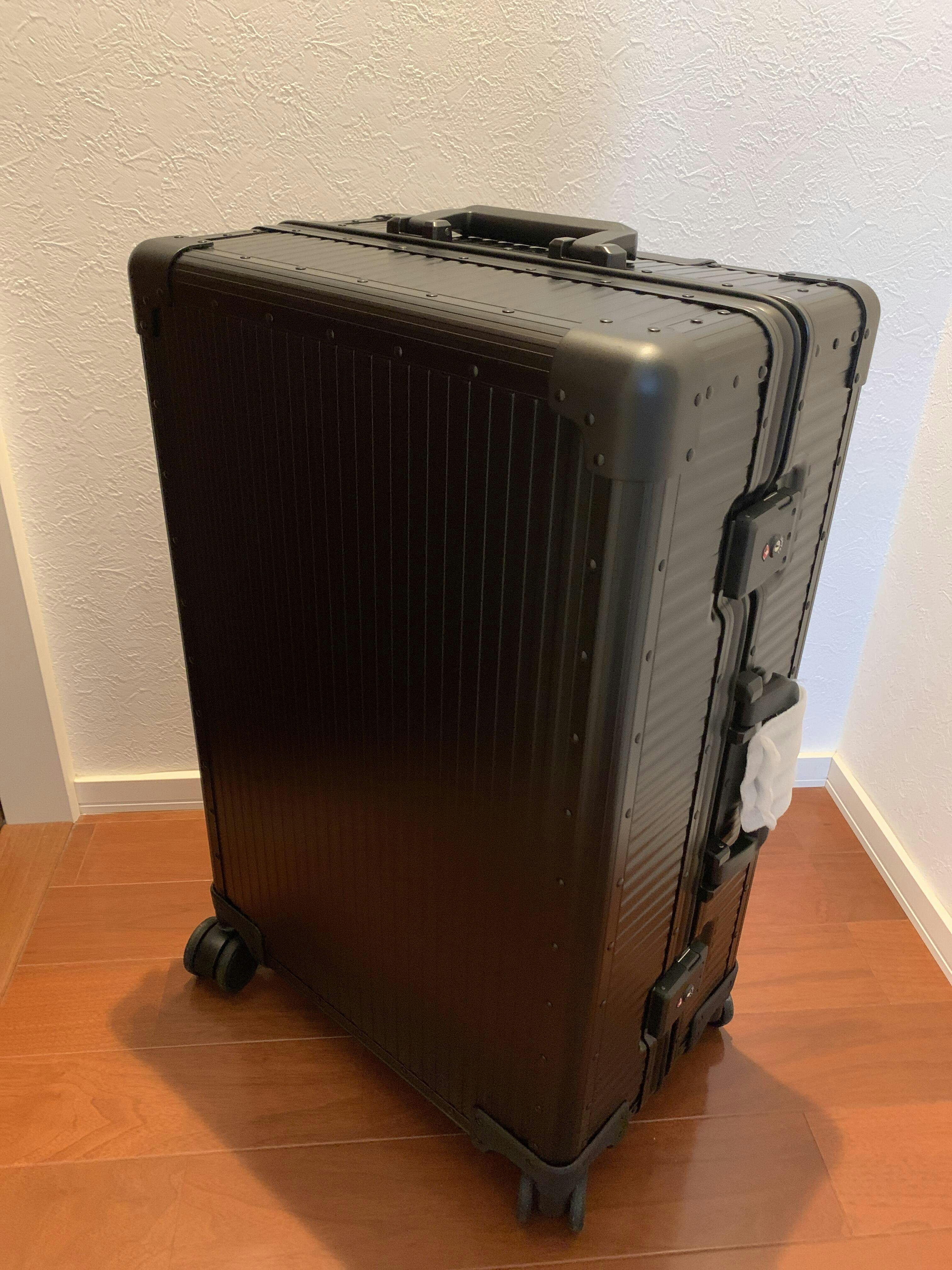 Stripe Aluminum Suitcase(Black) Op.13 (sku: OPAL2453) | aucentic