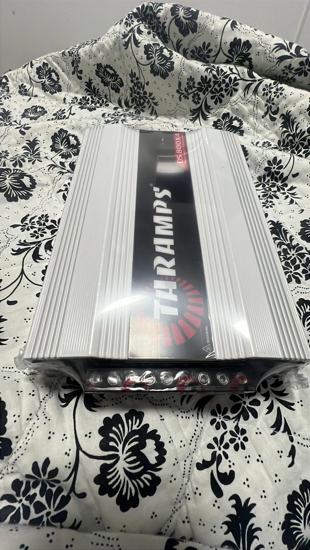 Amplificador Taramps DS 800×4 1 Ohmio – 4 Canales Full Range 800W