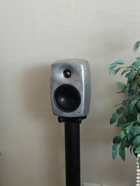 Genelec G Three aktiivikaiutin