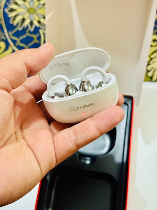 Aircuff Wireless Earbuds
