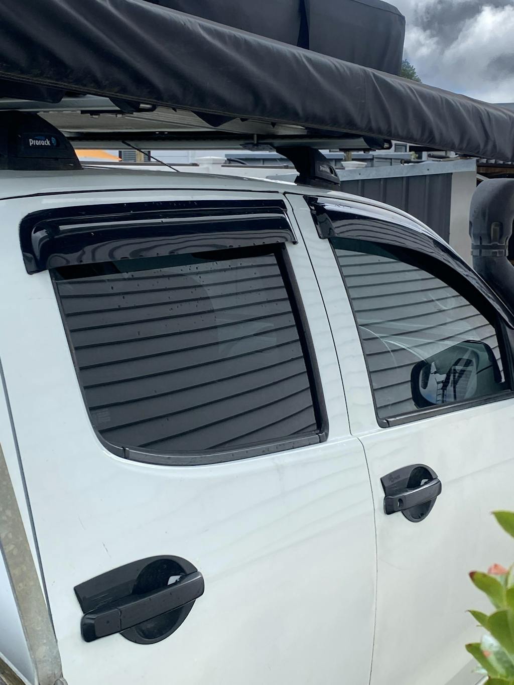 ISUZU D-MAX Dual Cab 2012-2020 Injection Monsoon Weather Shields