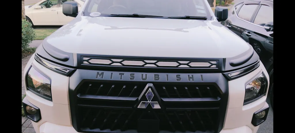 Mitsubishi Triton MV Series 2024-Onwards Bonnet Guard 3-Piece
