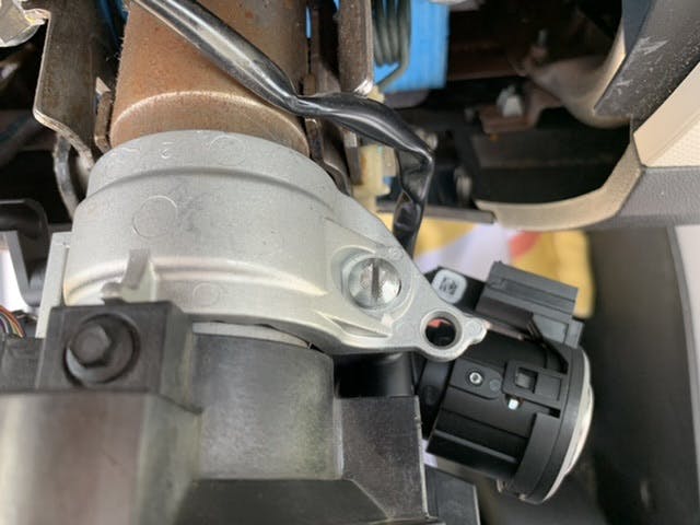 Ford Focus or Escape Steering Column Ignition Housing Flange Switch