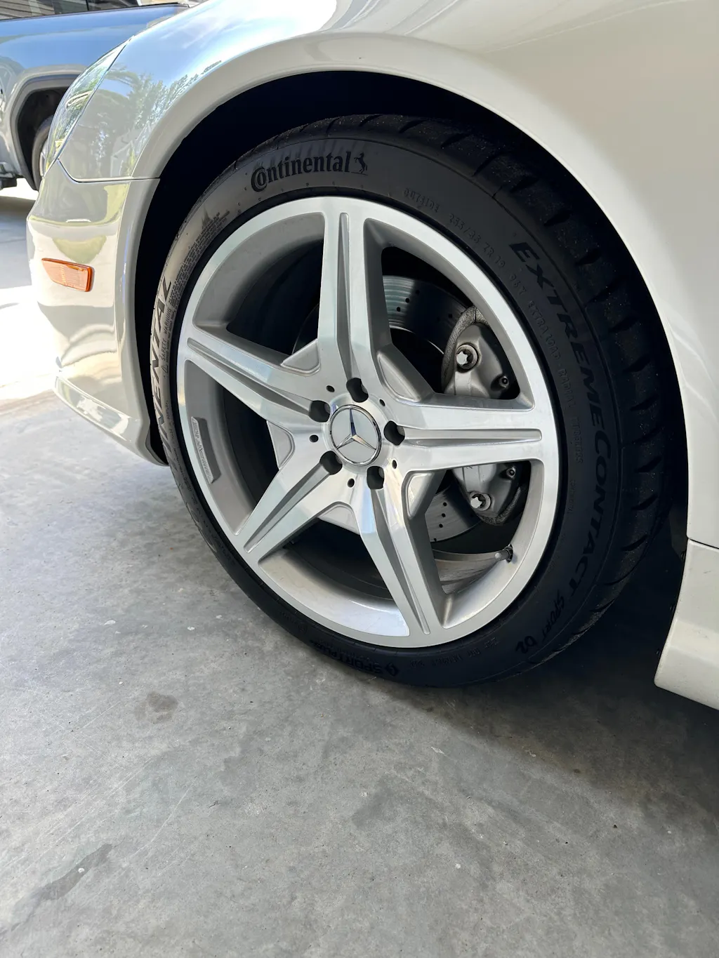 2009 Mercedes SL550 19" Front OEM AMG Wheel Rim W85078MS