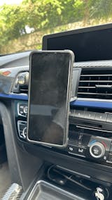 Handy Halterung passend für BMW 1-4 Serie Magnet – In Light CAR