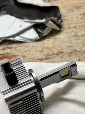 AUXITO Y19 Series D3S/D3R LED Headlight Bulbs