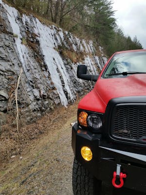 HB4/9006 LED Fog Light Bulbs – 27 CSP Chips, 3000K Yellow, 360° Full Illumination, 1:1 OEM Fit