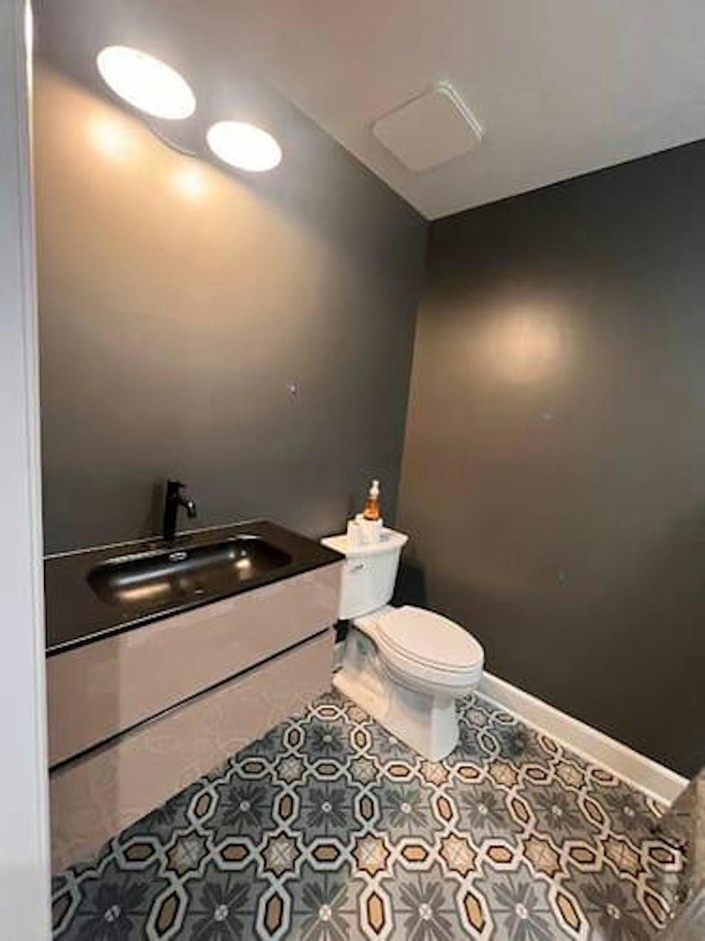 40 Inch High Gloss Capuccino Veneto Floating Bathroom Vanity with Countertop