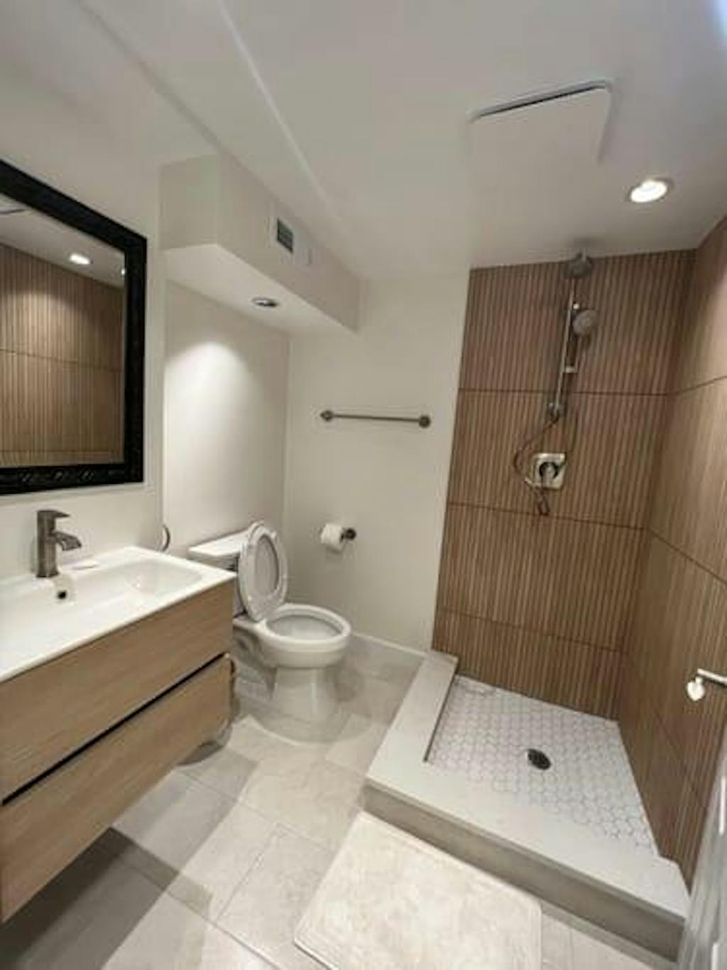 40 Inch Light Oak Veneto Floating Bathroom Vanity with Countertop