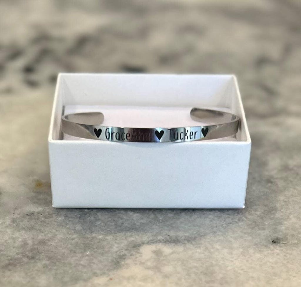 CUSTOM MESSAGE CUFF