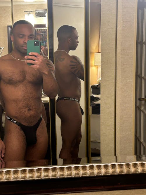 ALLURE Thong - Black