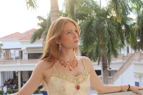 Ravessia Necklace