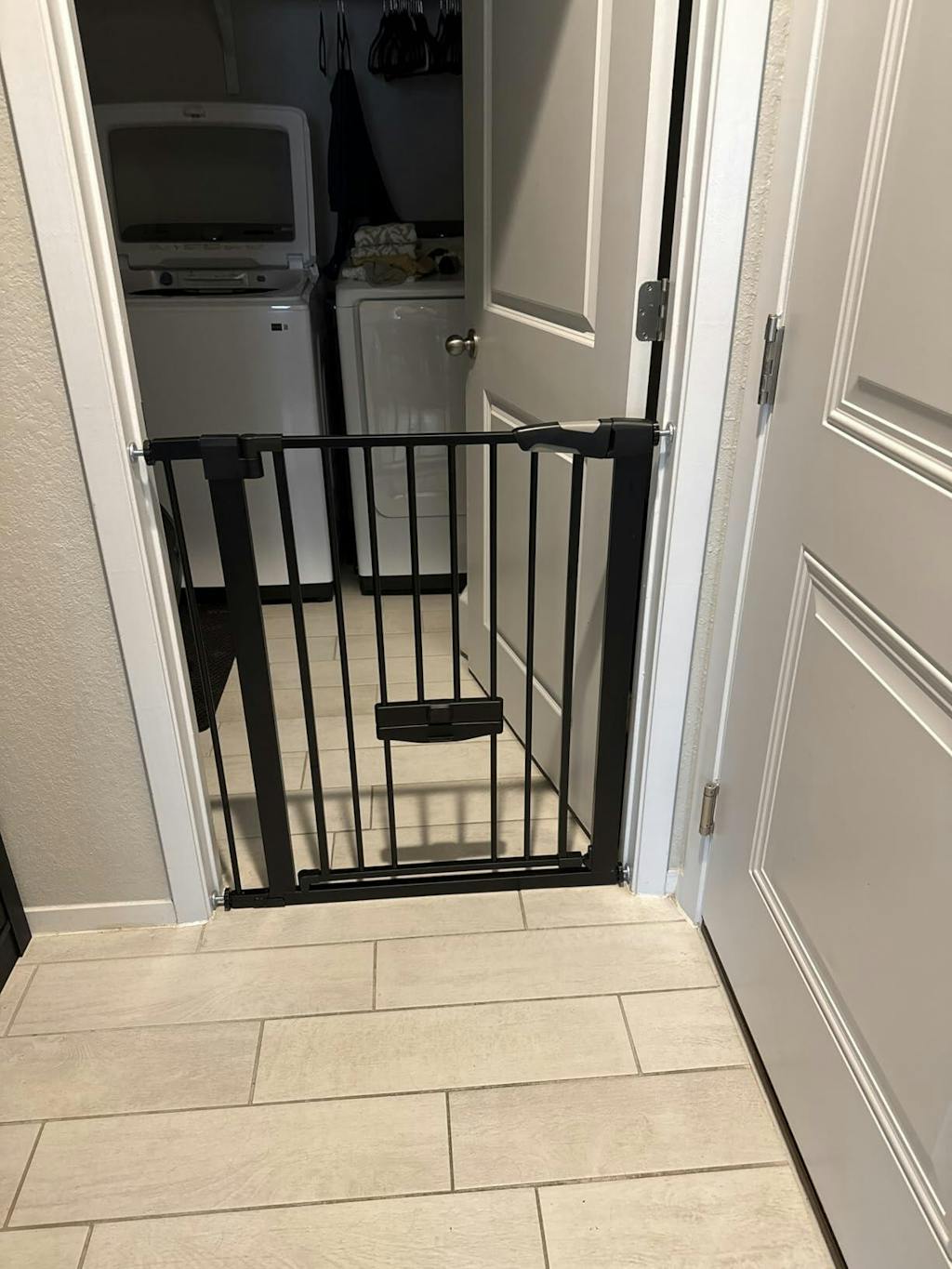 CatPrivilege F7 | Large Sliding Pet Door Baby Gate for Cats and Dogs